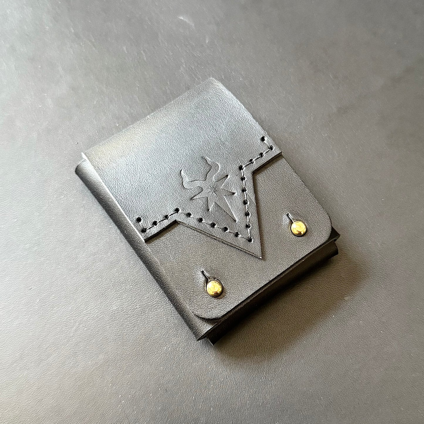 Morningstar | Leather wallet | Dual Leather stitched details