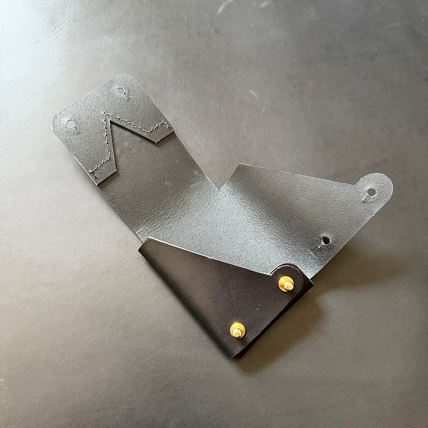 Morningstar | Leather wallet | Dual Leather stitched details